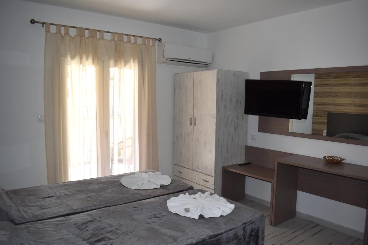 Polykratis Rooms Skiathos stad Exteriör bild